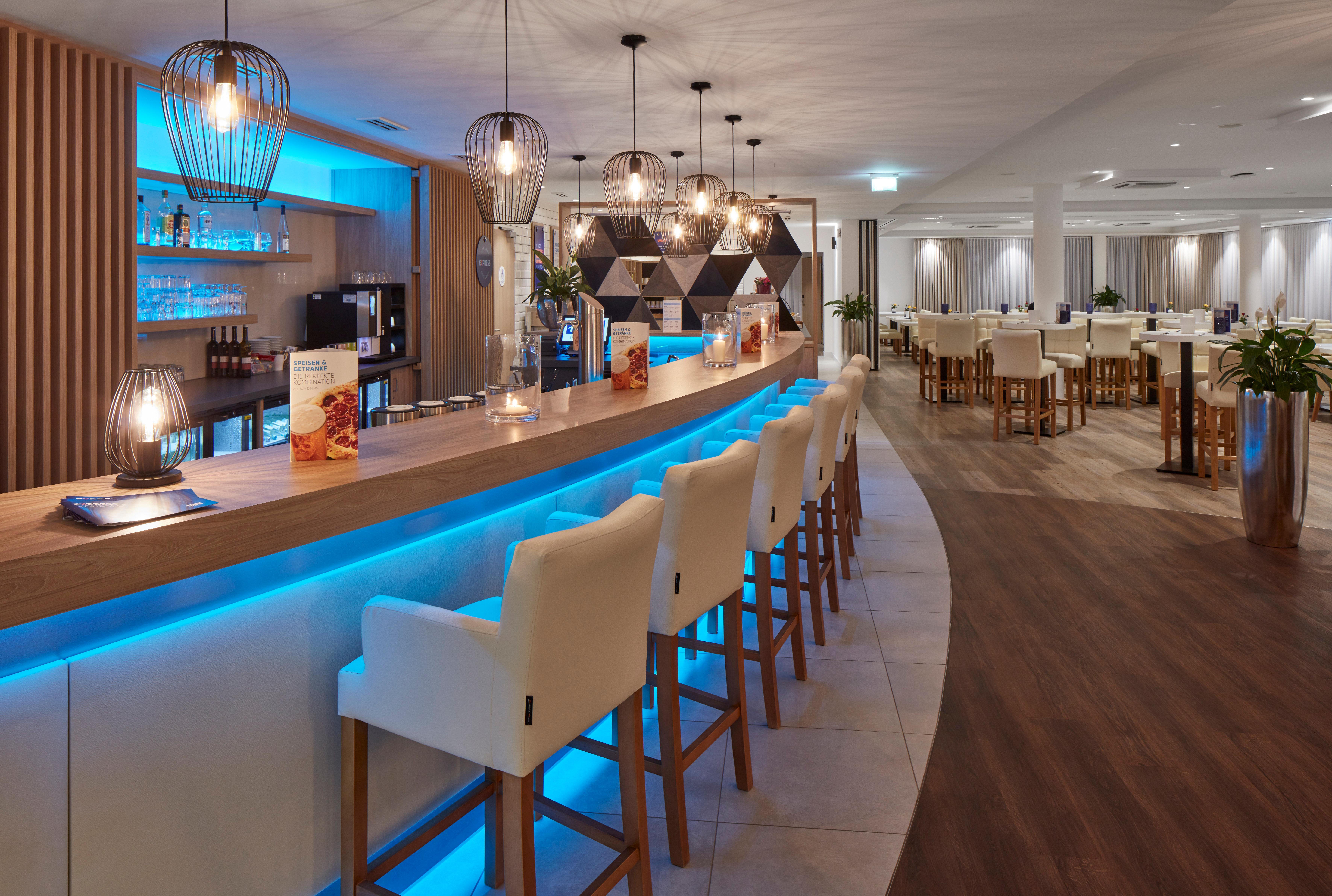 Holiday Inn Express - Merzig By Ihg Exteriör bild
